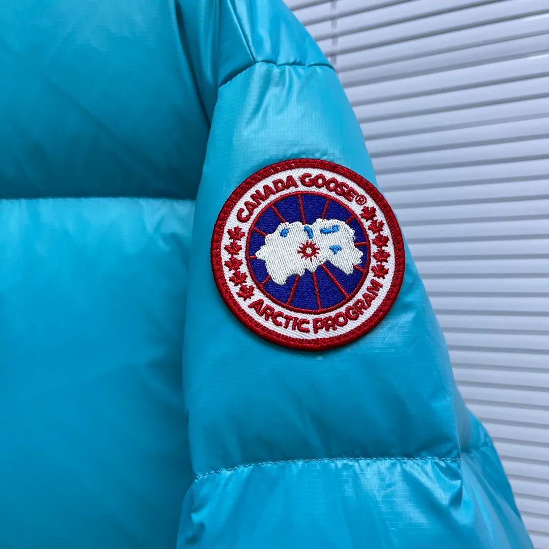 P720 Puff Short Big Goose Bread Jacket Down Jacket 2023 new official hot model CANADA GOOSE Canada Goose Puff Short Down Jacket 2256W, 4 colors early adopter version! This year’s hottest item! 4 Colors, 5 Codes